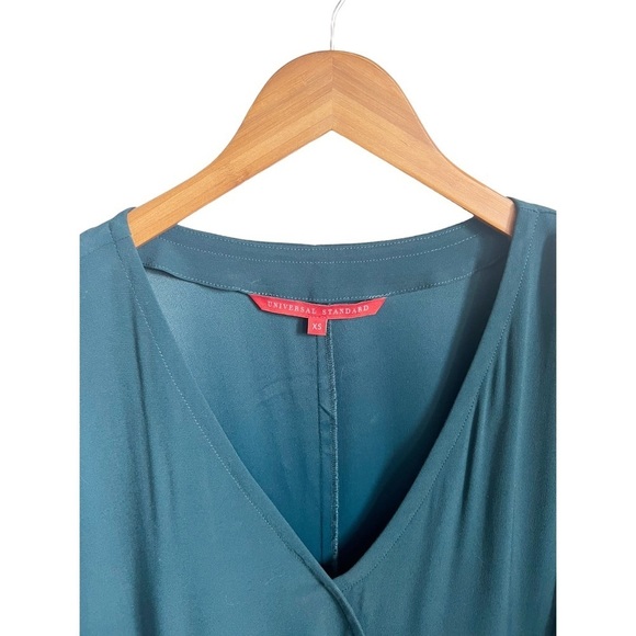 UNIVERSAL Standard Teal Long Sleeve V Neck Asymmetrical Hem Dress - Picture 4 of 8